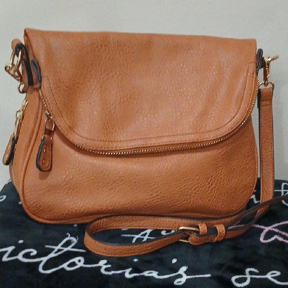 Moda Luxe Caramel Crossbody Bag